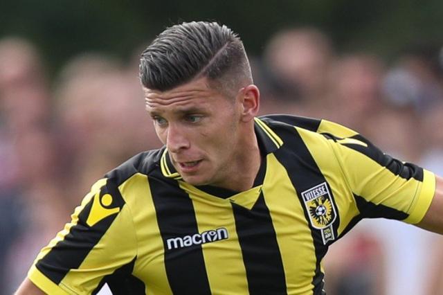 女队则以高 女队则以高